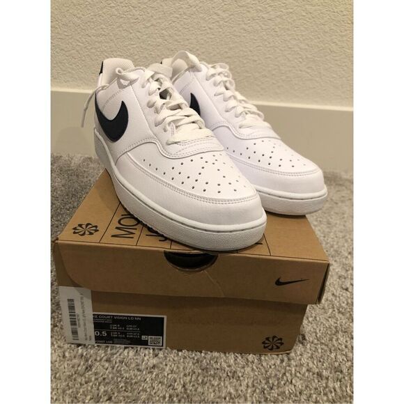 Athletic_Shoes